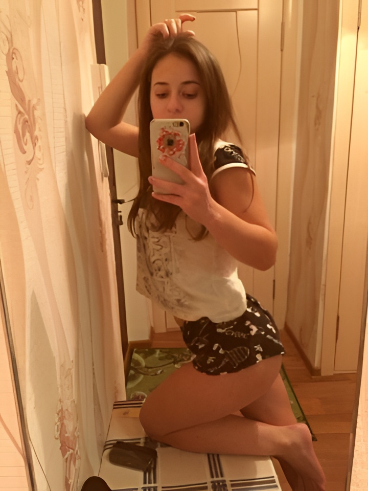 Риана привлекальеная девушка из Некрасовского цена от 2500 руб