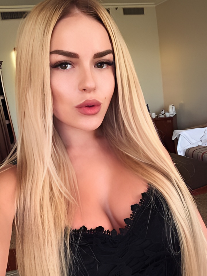 Светлана привлекальеная девушка из Некрасовского цена от 1500 руб