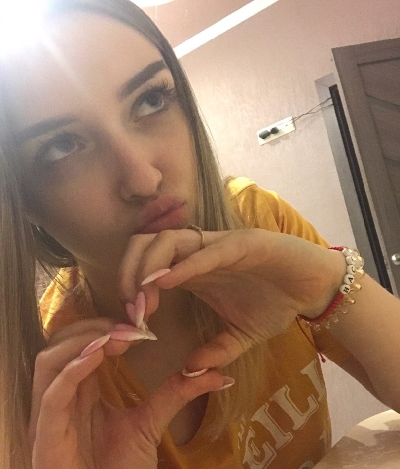 Алекса привлекательная девушка из Некрасовского цена от 3000 руб