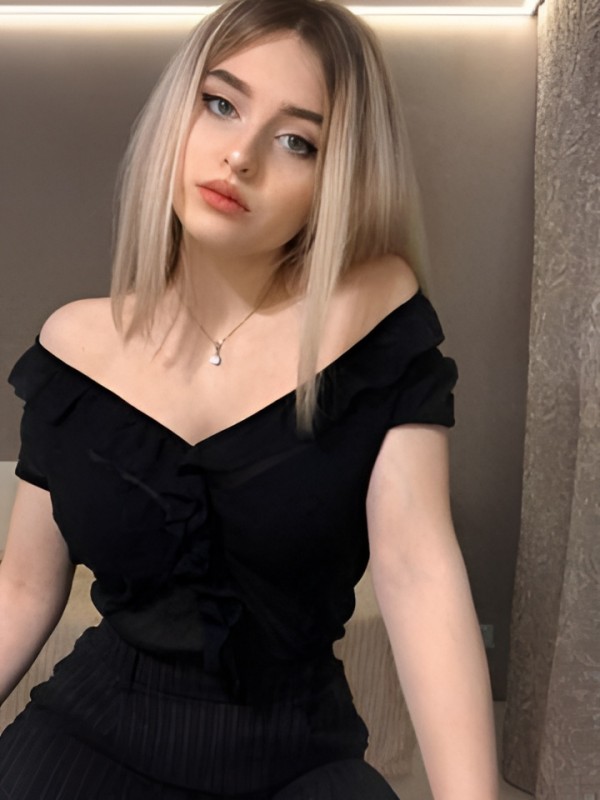 Владислава привлекательная девушка из Некрасовского цена от 4000 руб