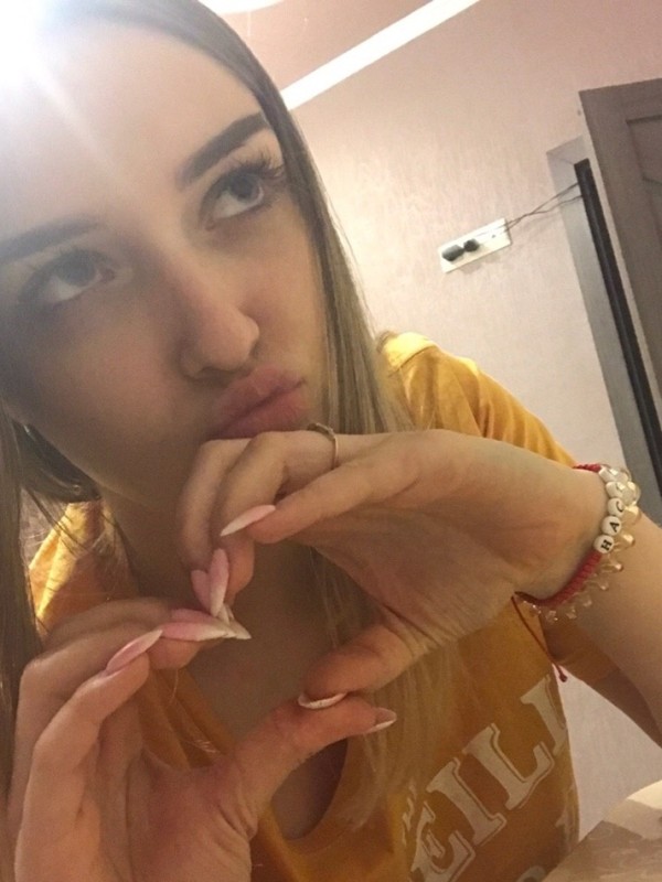 Алекса привлекательная девушка из Некрасовского цена от 3000 руб