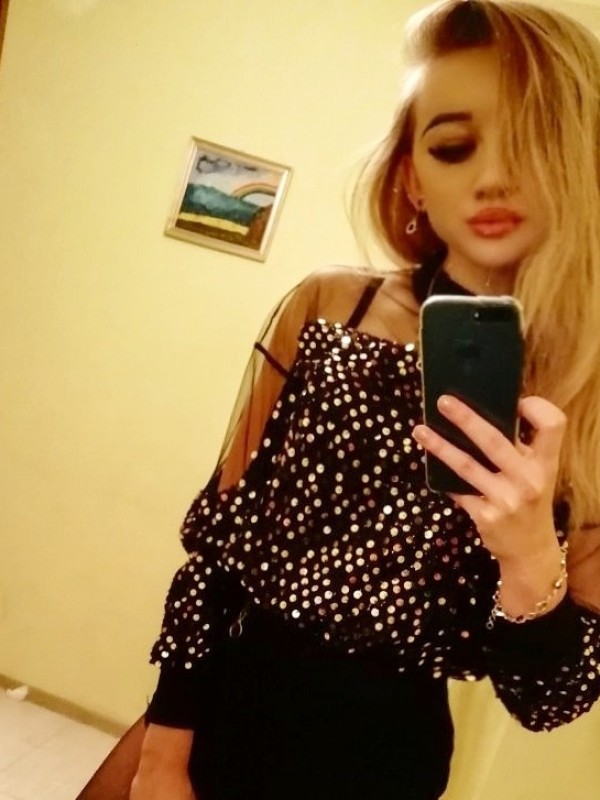 Влада привлекательная девушка из Некрасовского цена от 3500 руб