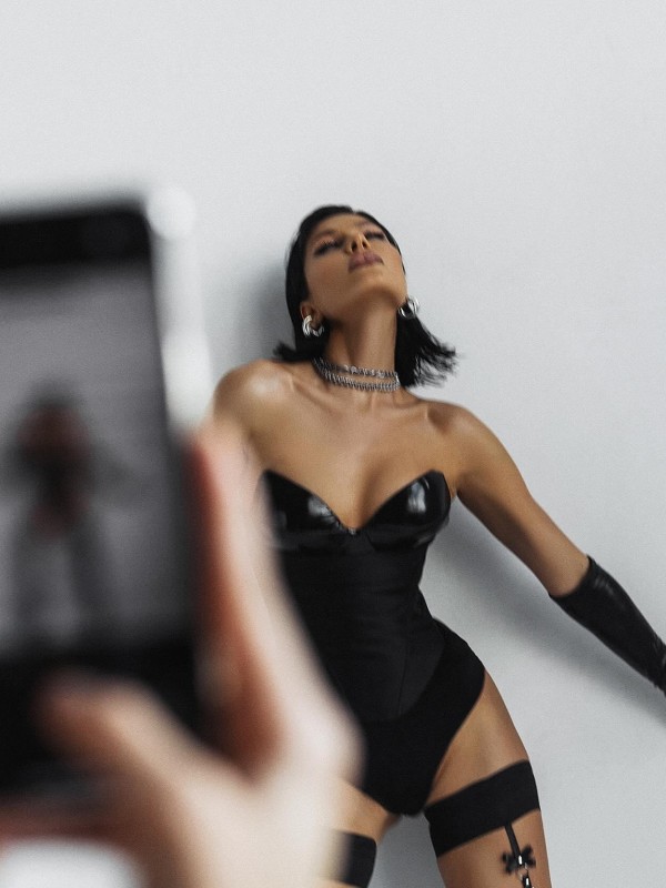 Урсула привлекательная девушка из Некрасовского цена от 10000 руб